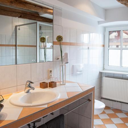 Goldgemaeuer Appartements Ochsenfurt Quarto foto